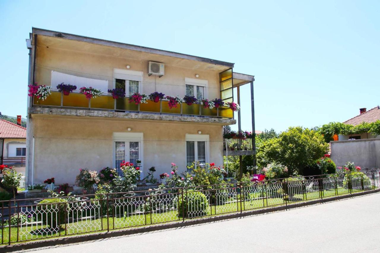 Apartamento Cvijetna Oaza Trebinje Exterior foto