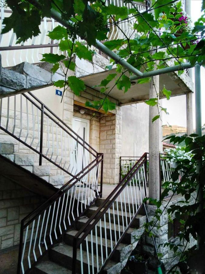 Apartamento Cvijetna Oaza Trebinje Exterior foto